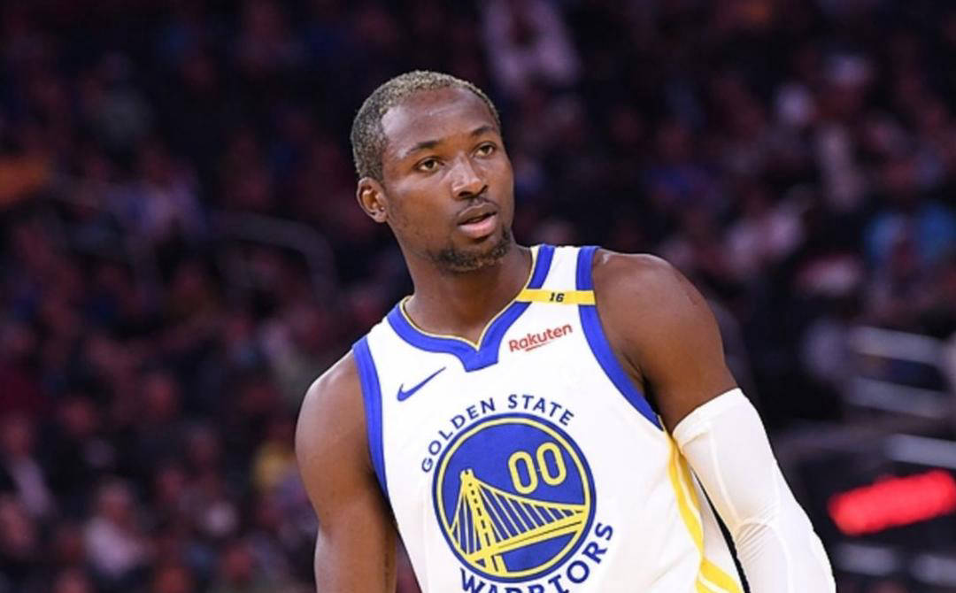 明加的角色, 而非勇士