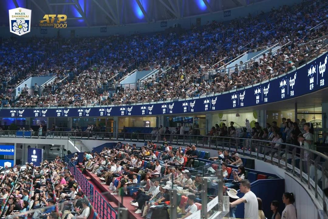 场激情四射, 强劲的活力, 竞技